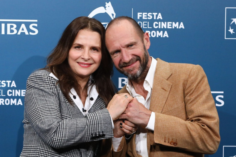 Rejf Fajns i Žilijet Binoš u trećem zajedničkom filmu: Ovog puta kao Odisej i Penelopa (FOTO/VIDEO)