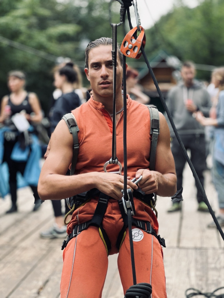 Brutalan rijaliti u divljini koji se pretvara u pakao: Pogledajte prvi trejler domaćeg filma "Pored nas" (FOTO/VIDEO)