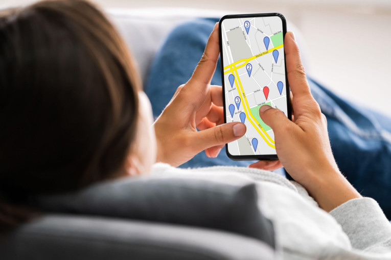 Pronašli ste svoju kućnu adresu na internetu? Evo kako je ukloniti iz onlajn pretrage