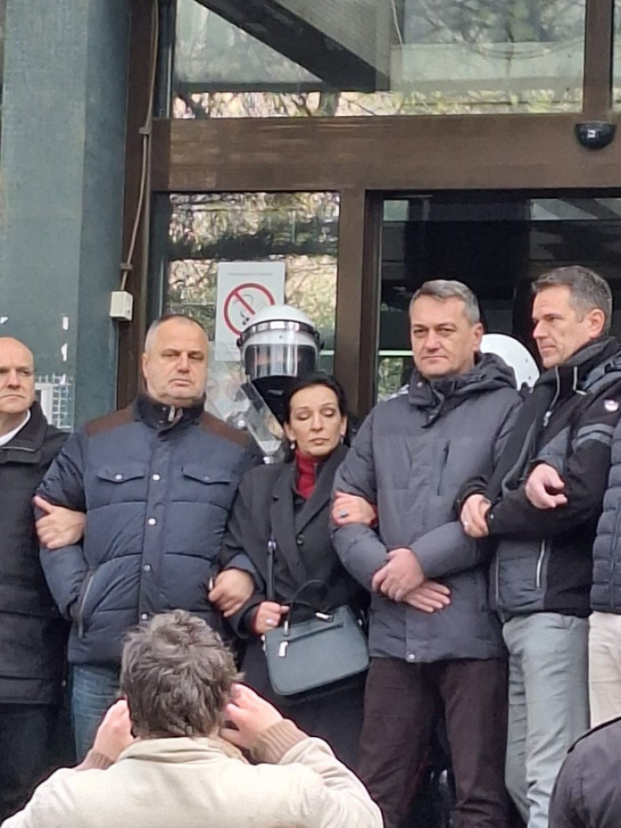 Šta smrdi u Đilasovoj stranci što Marinika hoće da sakrije: Ovo je razlog zbog kog je otišla u Novi Sad da diže dževu, a ne briga za narod!