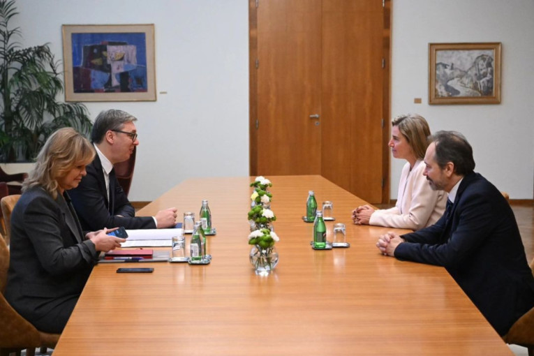 Vučić sa Federikom Mogerini: Dobar razgovor o geopolitičkim prilikama, ubrzanju evropskog puta Srbije FOTO