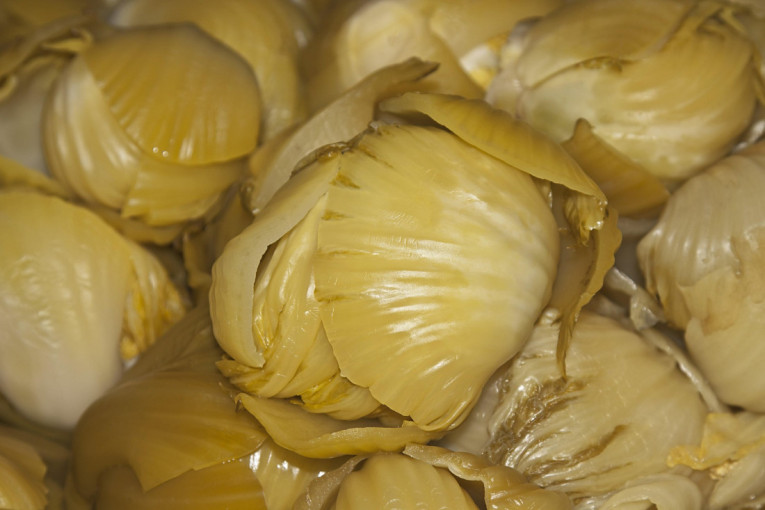 Zašto se kiseli kupus kvari i gubi ukus? Izbegnite greške koje mogu da unište sav vaš trud