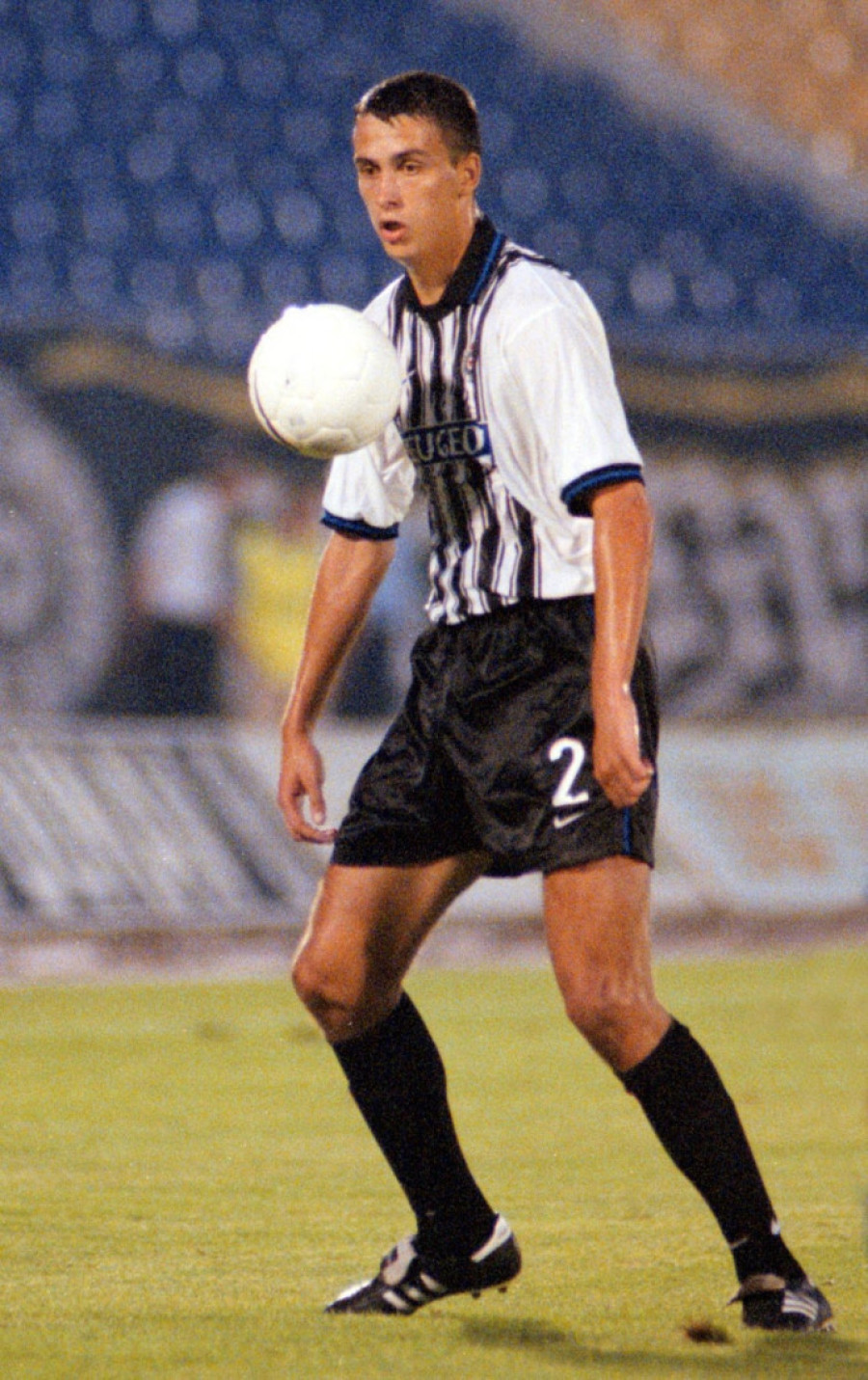 Čistka u Partizanu se nastavlja: Crno-beli sporazumno raskinuli ugovor sa zamenikom direktora Omladinske škole!