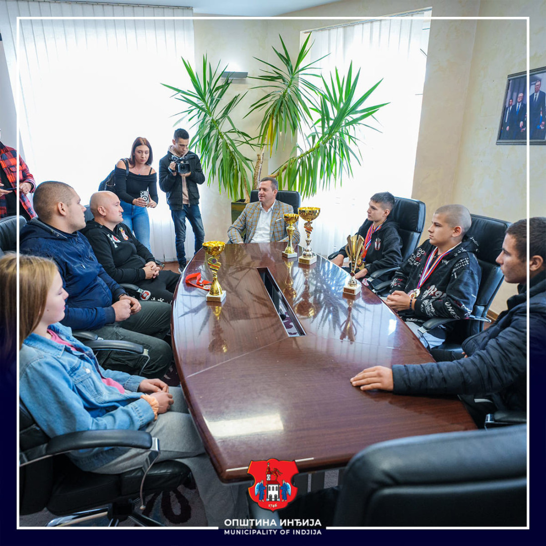 Nacionalni šampioni u ful kontaktu kod predsednika opštine Inđija Marka Gašića