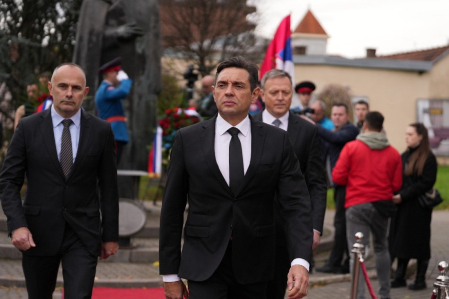 Potpredsednik Vlade Srbije i senator Srpske Vulin: Srbi su jedinstven politički narod koji sve najvažnije odluke donosi zajedno