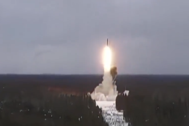 Više nema šale! Rusija ispalila interkontinentalnu balističku raketu na Ukrajinu, objavljeni i snimci razaranja (VIDEO)