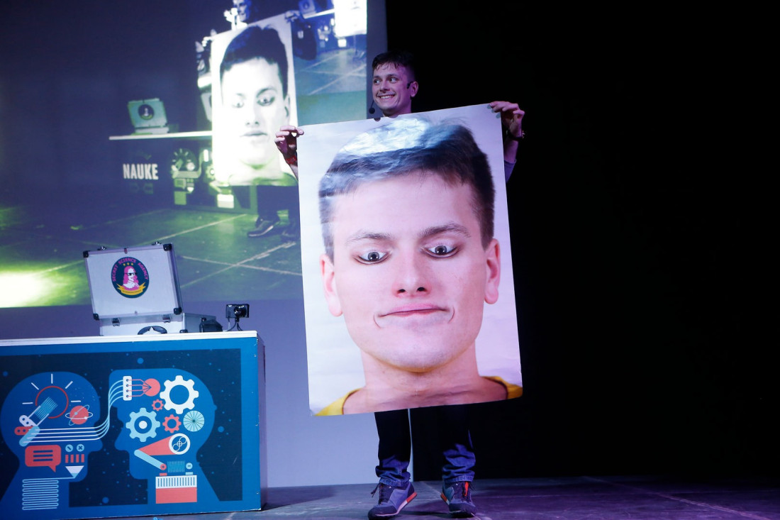 Gitara od lasera i pričljiva lampa: Neverovatni fizički i hemijski teatar iz Češke otkriva posebne tajne (FOTO)