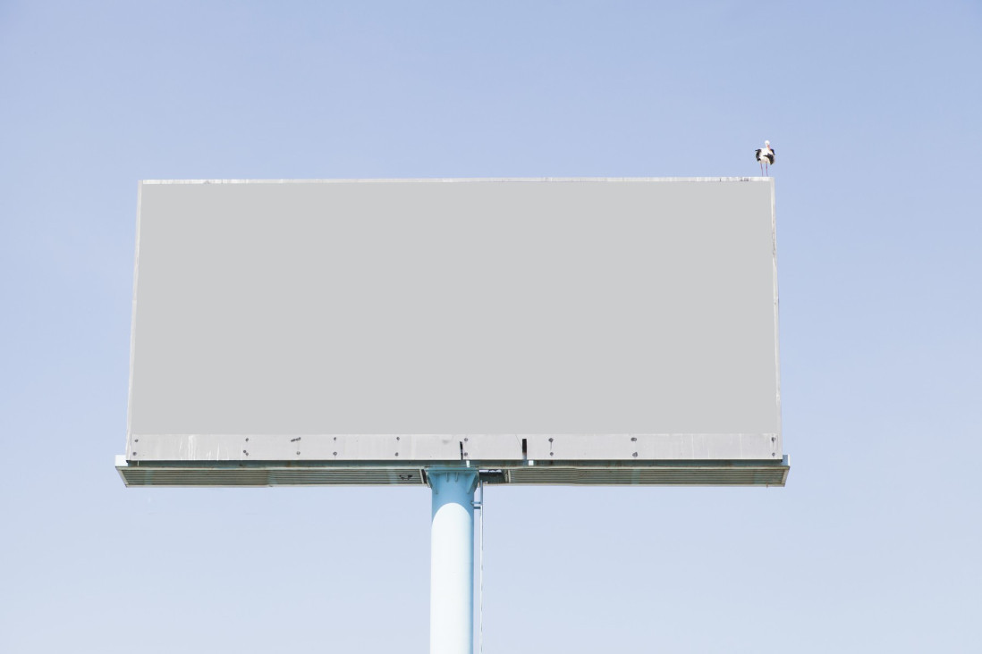 Da li je nešto zgrešio? Osvanuo bilbord u Beogradu, neko traži još jednu šansu (FOTO)