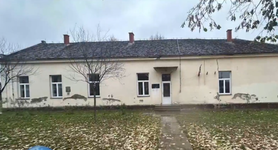 Mališani iz Vladimiraca dobiće najsavremeniju školu: Obnavlja se objekat star vek i po, Glišić i Mesarović najavili nove investicije