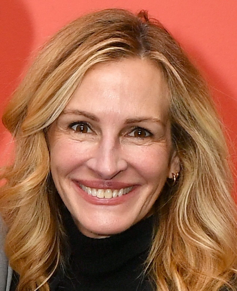 Nijansa koja briše godine sa lica: Šminkeri saglasni da je ova boja ruža savršena za zrele žene