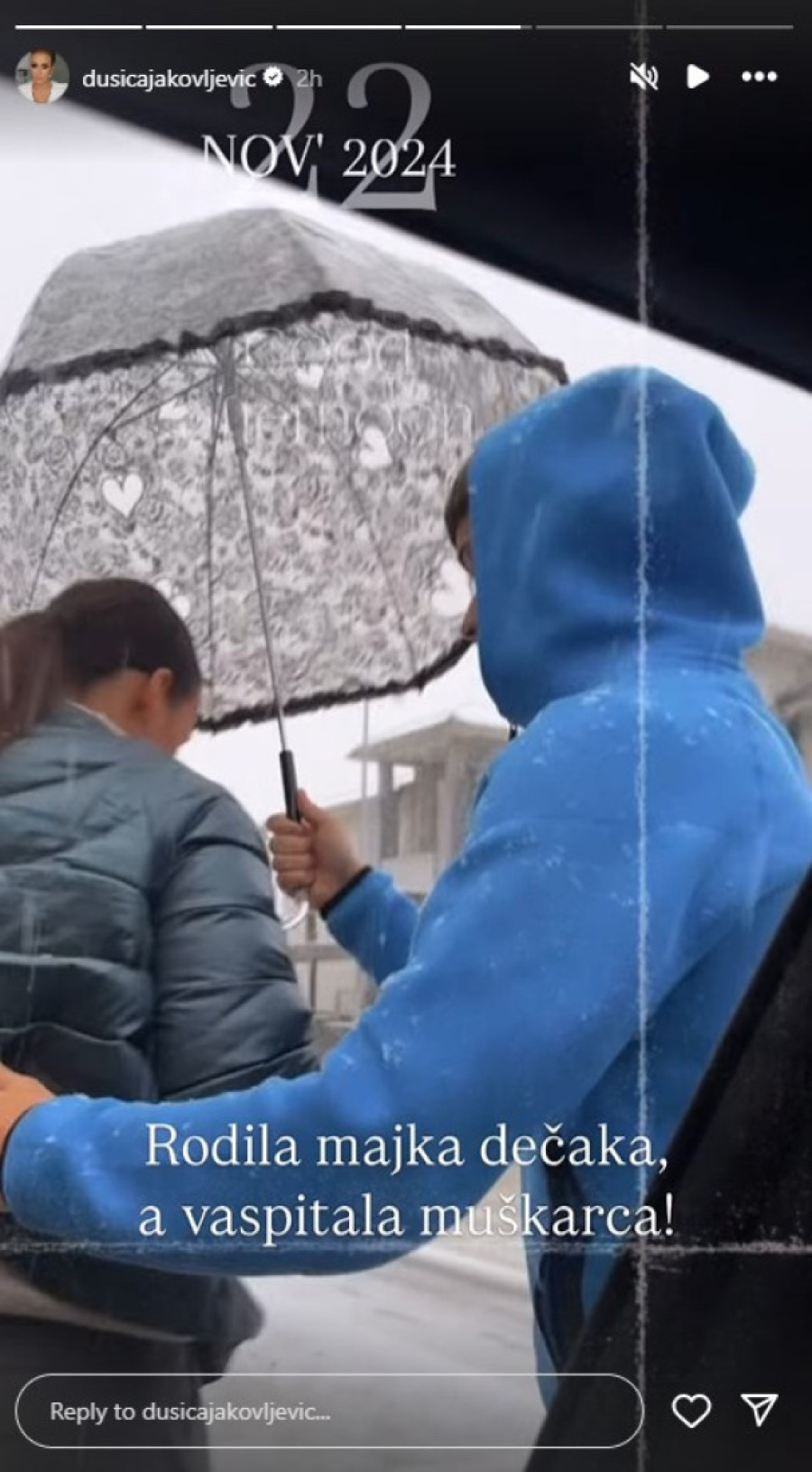 Sin Dušice Jakovljević je pravi džentlmen! Voditeljka ovaj gest zabeležila, mreže se usijale