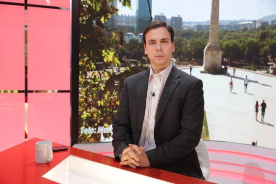 Ne mogu da im oproste impresivnu borbu za Srbiju: Predsednik Vučić i premijer Vučević smetaju onima koji bi da nam unište i rasture zemlju!