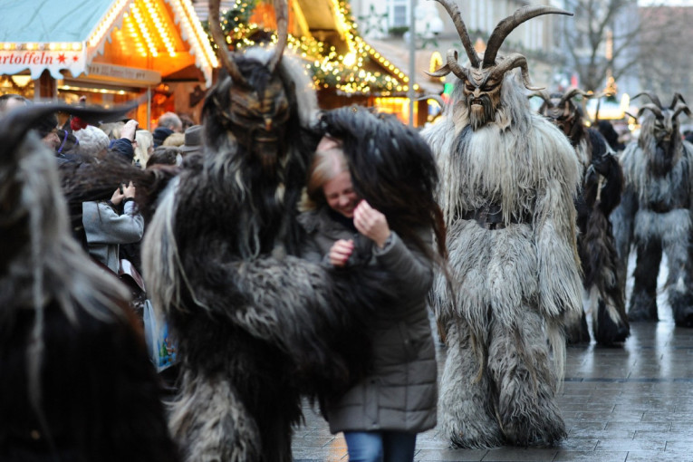 Uživajte u prazničnom haosu: Tradicionalna parada Krampusa u Minhenu - uteraće vam strah u kosti, ali će vas i zabaviti (FOTO/VIDEO)