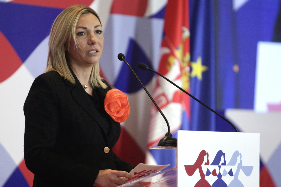 Vučić na konferenciji "Jednake. Sigurne. Osnažene": Nulta tolerancija prema onima koji su sprovodili nasilje nad ženama (FOTO/VIDEO)