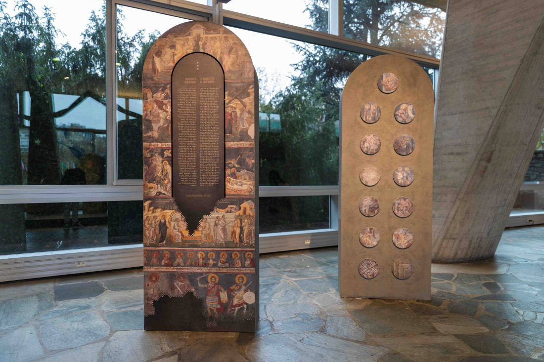 Srpsko blago kome se divi čitav Pariz: Pogledajte izložbu posvećenu našim crkvenim biserima na Kosovu i Metohiji (FOTO)