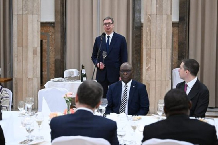 Vučić na večeri sa predsednikom Ekvatorijalne Gvineje: Nastavićemo da unapređujemo odnose