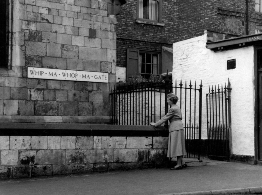 Kao iz knjige o Hariju Poteru: Engleski grad koji ima sve - magičnu atmosferu, istoriju i najlepše božićne markete (FOTO/VIDEO)