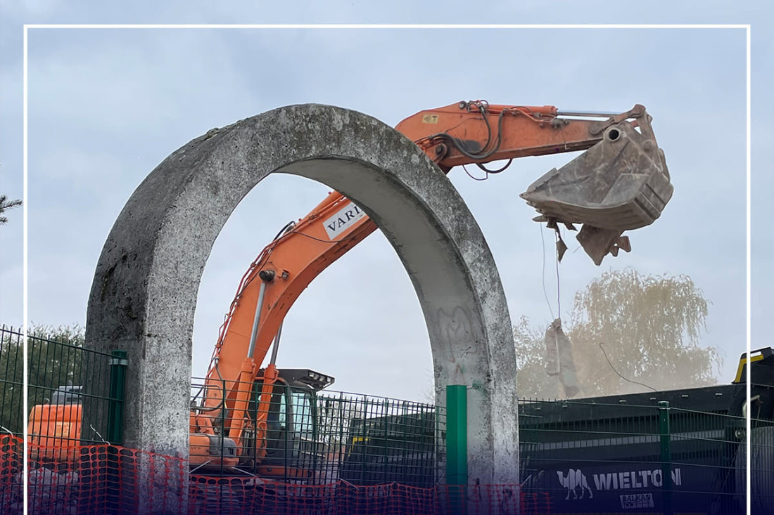 Počelo rušenje vrtića "Neven" u Inđiji