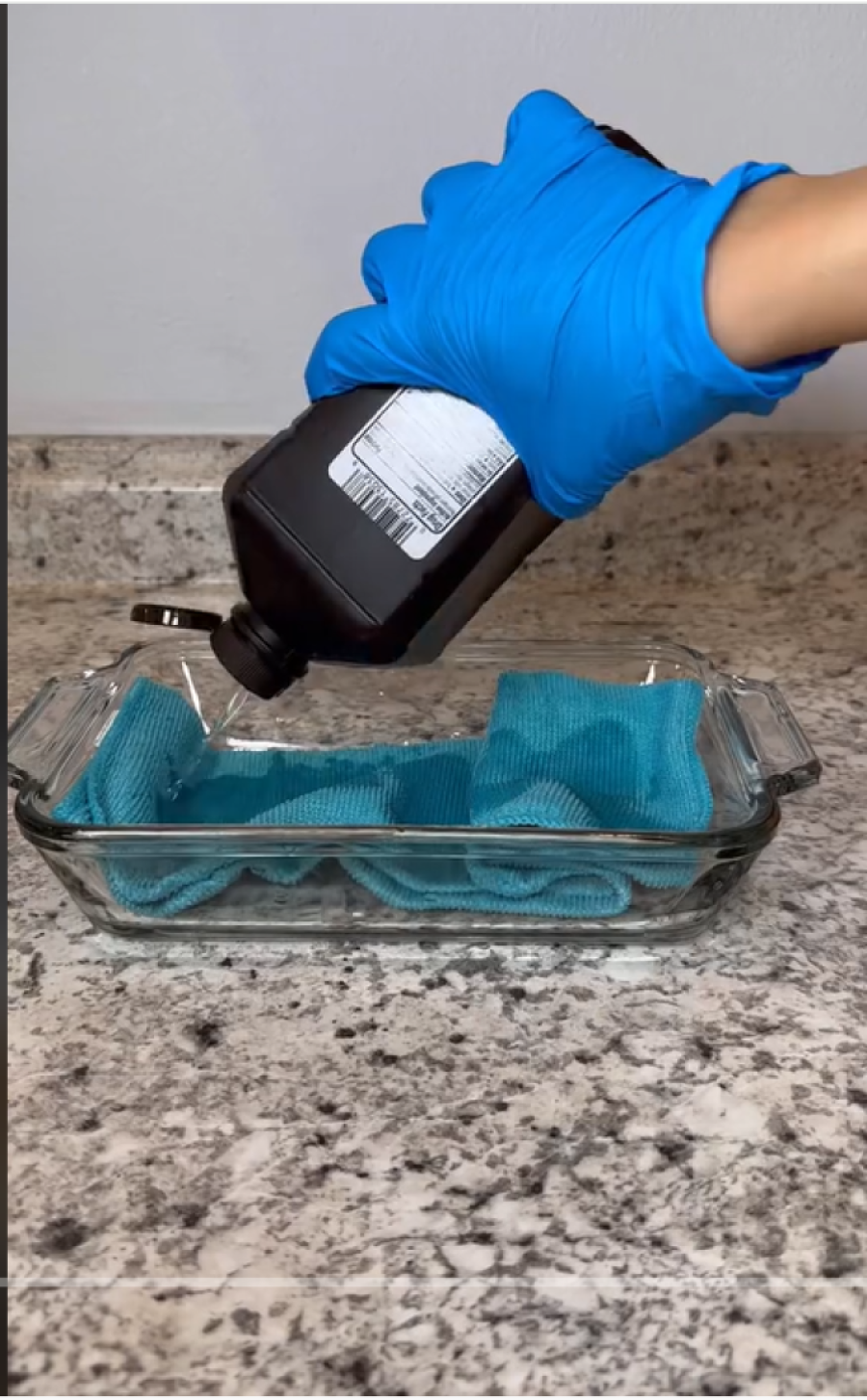 Neočekivane mogućnosti hidrogena: Titokerka podelila čak šest načina da ga iskoristite u kući i olakšate sebi čišćenje (VIDEO)