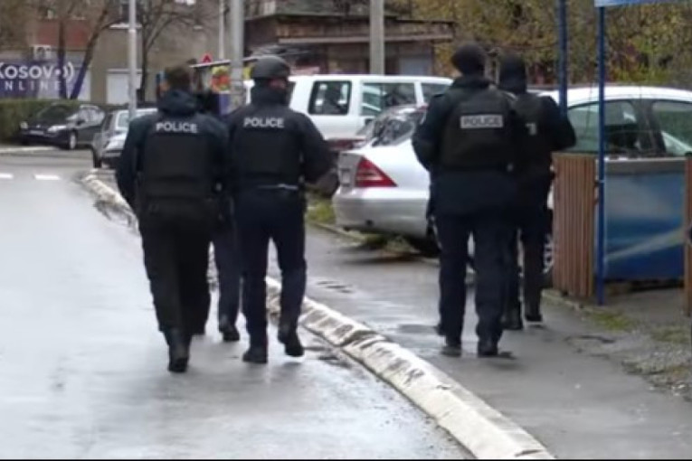 I jutros Kurtijevi specijalci sa dugim cevima na severu Kosovske Mitrovice!