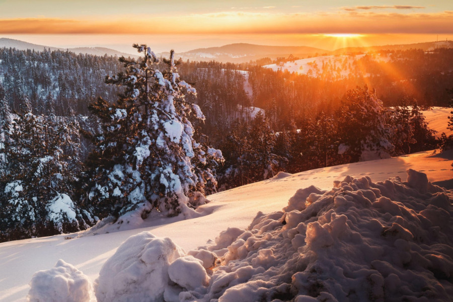 Roditelji, pažnja: Šta treba da znate pre nego što krenete sa decom na skijanje!