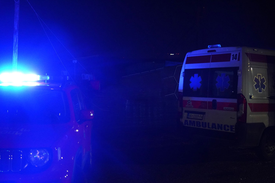 Detalji teške nesreće kod Mladenovca: Preminuo vozač "BMW", četvoro završilo u bolnici!