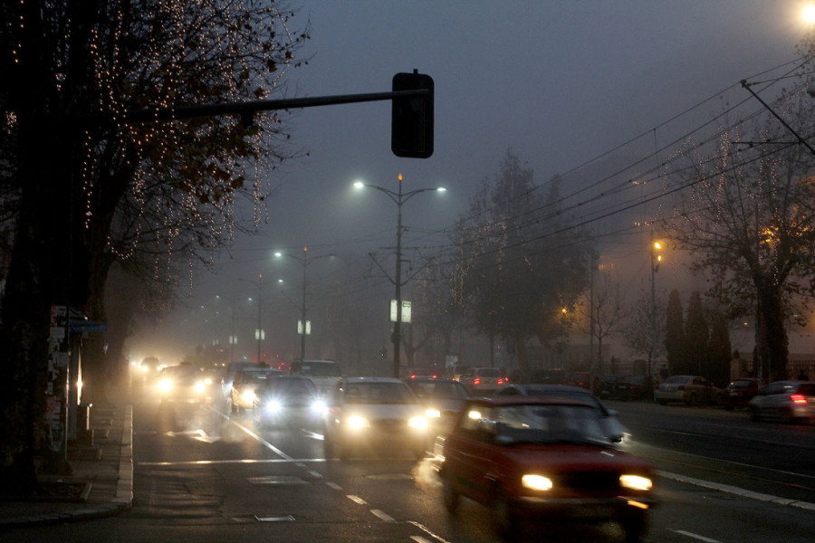 Kako se vozi po magli? Ovo je nekoliko grešaka koje nikako ne smete da napravite