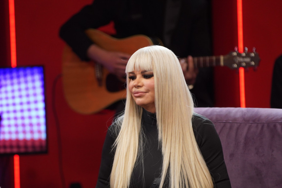 Dara Bubamara gradi luks vilu sa bazenom na Fruškoj gori: Pevačica ulaže ogromnu svotu novca!