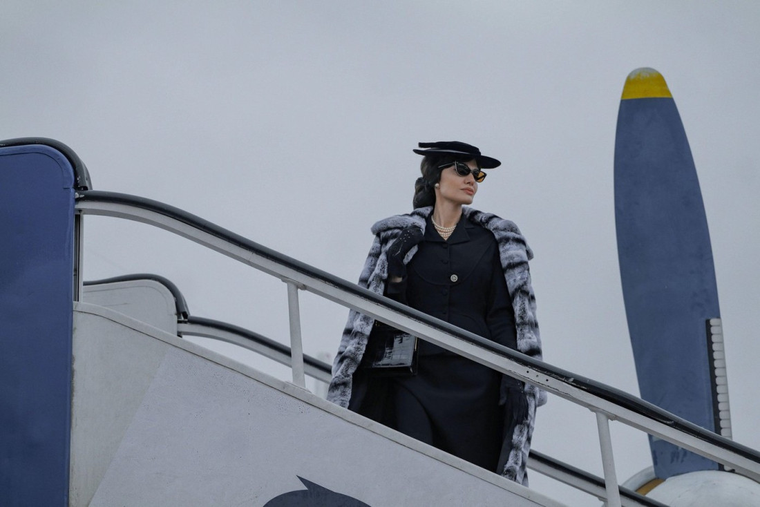 Da li Anđelina Džoli peva kao Marija Kalas? Pogledajte snimak i procenite sami (VIDEO)