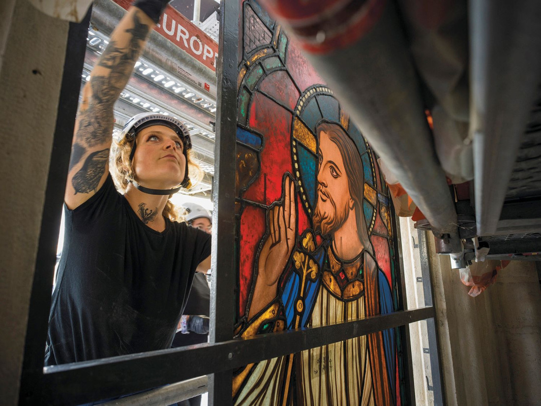 Nakon stravičnog požara Notr Dam je obnovljen, a svečano otvaranje  biće obeleženo i u Srbiji:  Evo kako (FOTO/VIDEO)