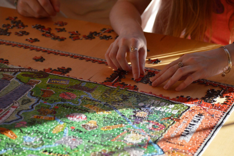 Internet nikad nije bio opasniji: Pet pravila koja će zaštititi vaše dete od prevara i lošeg sadržaja