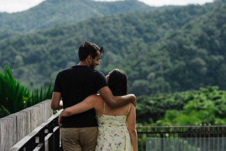 Ljubavni horoskop od 6. do 12. aprila: Rakovi treba da budu otvoreniji, Škorpije očekuje prava ljubav