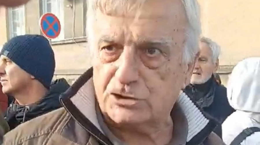 Haos u Pančevu: Protesti eskalirali - opozicinari nasrću na građane (VIDEO)