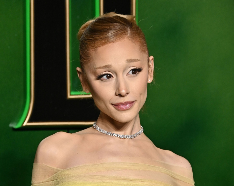 Arijana Grande u nastavku kultne komedije: Rame uz rame sa Robertom de Nirom (VIDEO)