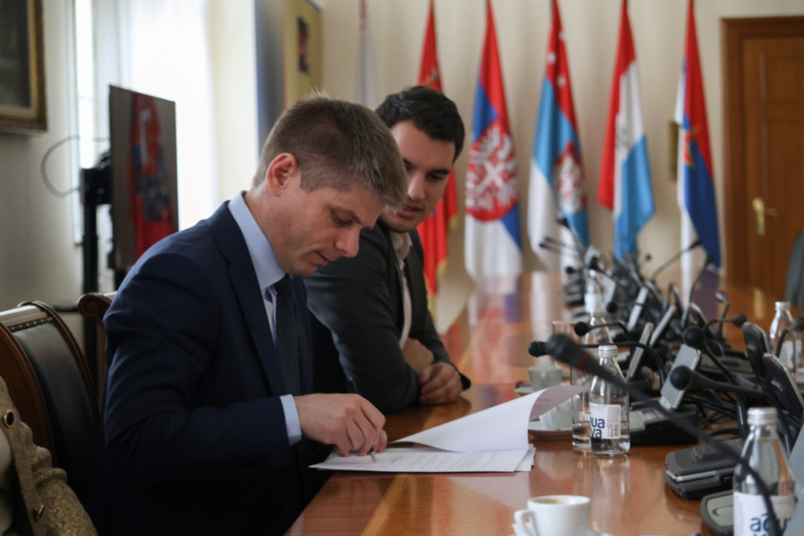 Arno Gujon - Francuz koji menja svet za Srbe: Moja želja je da opet mogu da kročim na Kosovo i Metohiju!