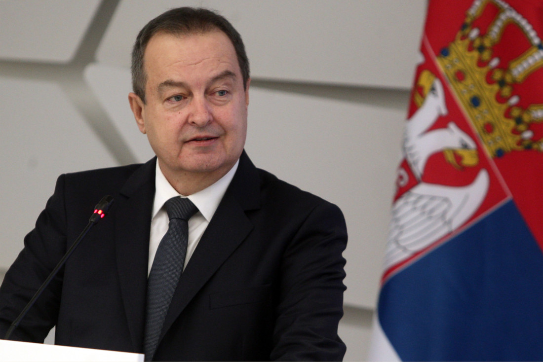 Dačić: Prošle godine izrečeno 32.000 mera zabrane prilaska žrtvama nasilja