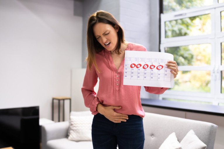 Čaj od ove zaboravljene lekovite biljke je pravi saveznik ženskog zdravlja