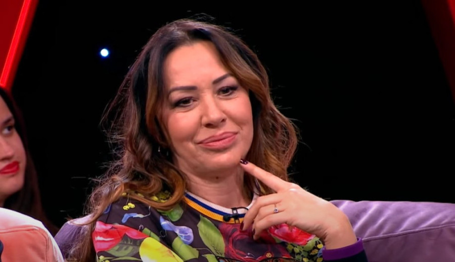 Fotografija stara više od dve decenije! Sećate li se Romane Panić sa plavom kosom i muškom frizurom? (FOTO)