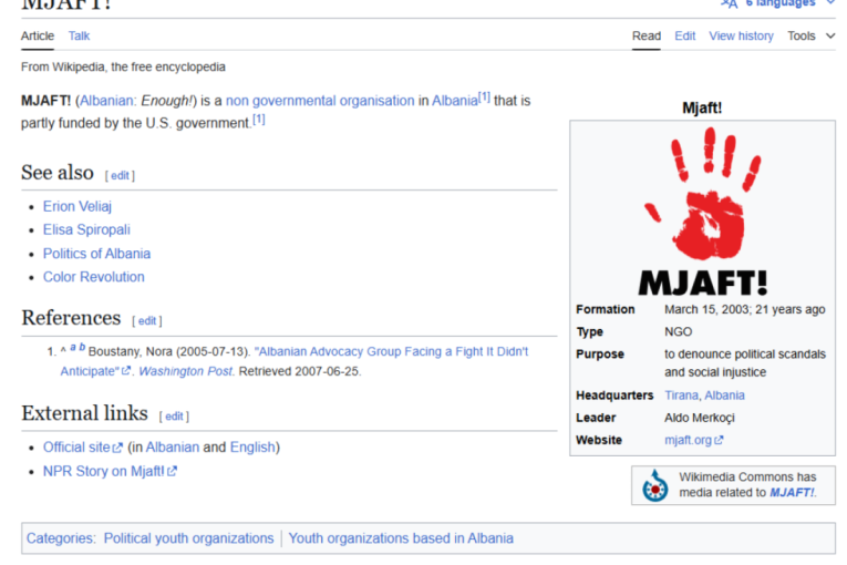 Albanska krvava ruka ruši Srbiju! Evo od koga je srpska opozicija preuzela simbol protesta!