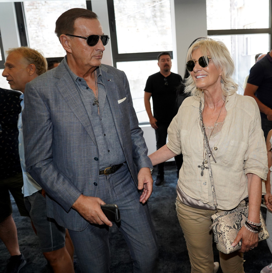 Cakani se ispunila želja: Posle 25 godina udala se za Nebojšu u crkvi!