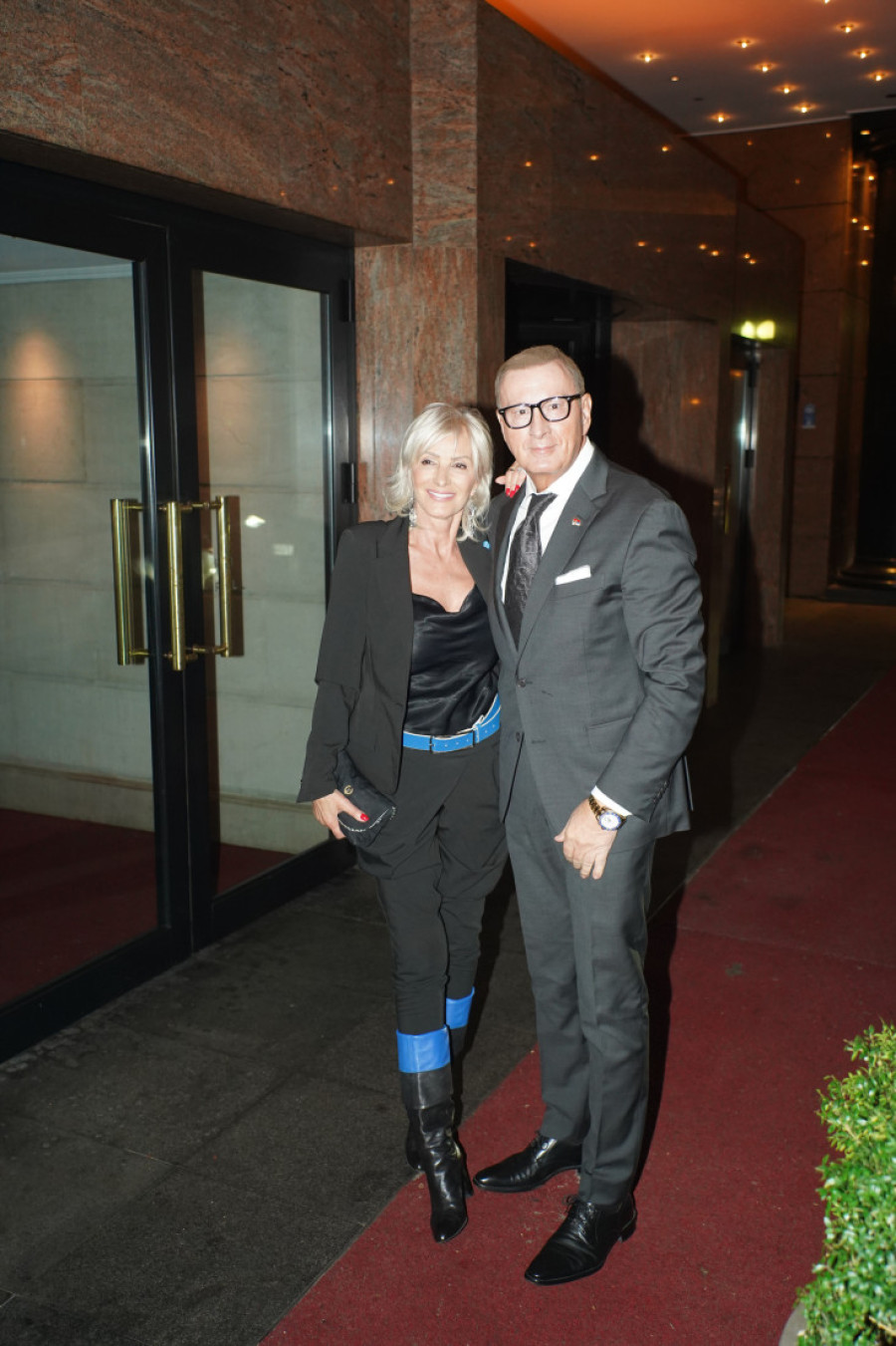 Cakani se ispunila želja: Posle 25 godina udala se za Nebojšu u crkvi!