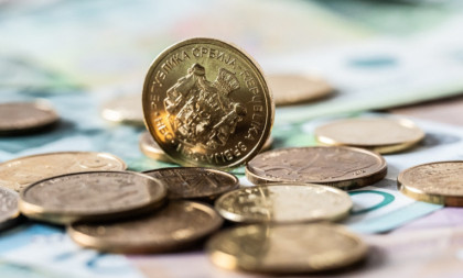 Ako idete u menjačnicu, evo koliko će sutra koštati evro i dolar