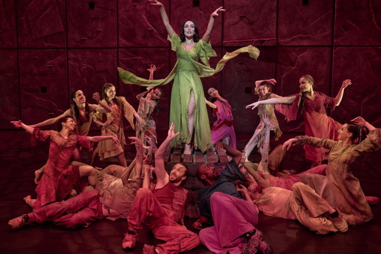 Prvi put u Srbiji mjuzikl  "Notre Dame de Paris /Zvonar Bogorodičine crkve": Ova verzija je u Ginisovoj knjizi rekorda (FOTO/VIDEO)