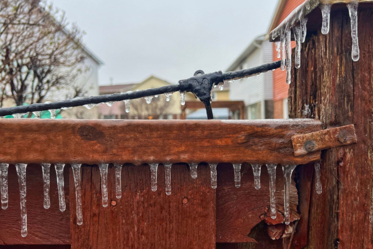 Ledena kiša će pogoditi ove delove Srbije, čeka nas i olujni vetar: RHMZ izdao hitno upozorenje