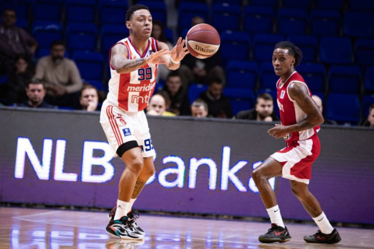 Zvezda slavila u Podgorici: Crveno-beli "položili" pred derbi sa Partizanom, vratio se Bolomboj (FOTO/VIDEO)