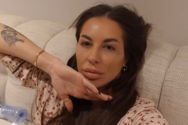 "Uspeli ste da me razbijete, čime sam zaslužila mržnju?!" Zorana u suzama najavila da prestaje sa snimanjem za Jutjub