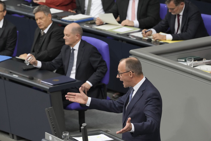 Pala nemačka vlada! Bundestag izglasao nepoverenje Olafu Šolcu