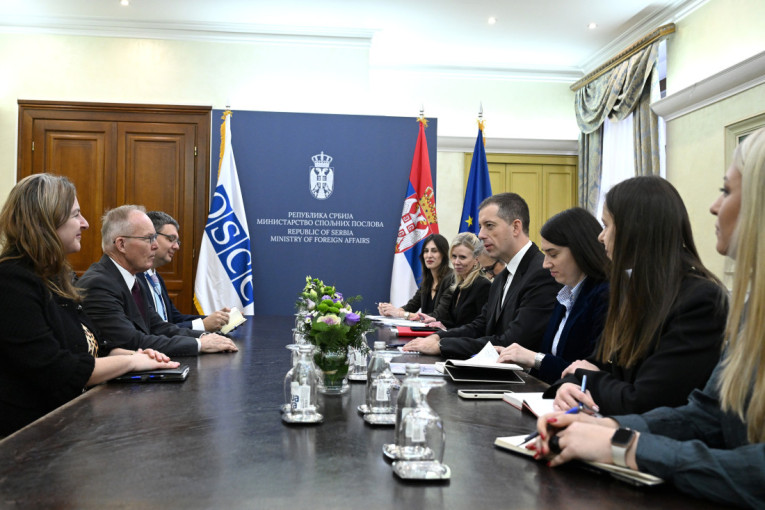 Đurić sa Bratuom: Situacija na Kosovu i Metohiji razlog je za duboku zabrinutost (FOTO)