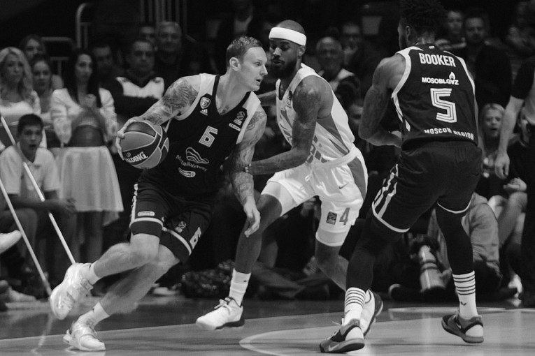 Jezivi detalji samoubistva Janisa Time: Pronađena poruka pored njegovog tela, Letonac je napisao samo dve reči!