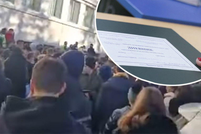 Skandalozno! Decu primoravaju na blokade - nude im petice u dnevniku ako se proglasi štrajk, a one koji hoće da uče nazivaju bolesnicima!